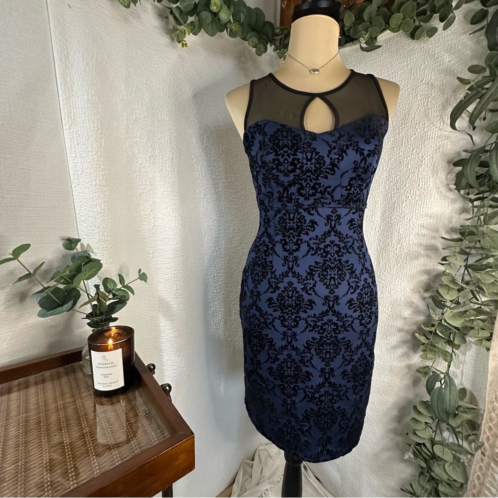 Sweet Storm Navy and Black Velvet Detail Sleeveless Top MeshMini Dress Small